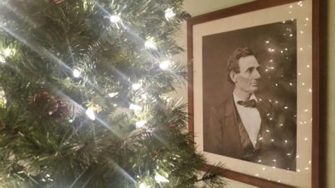 Lincoln looks good in Christmas; 10 cool facts about the 16th President